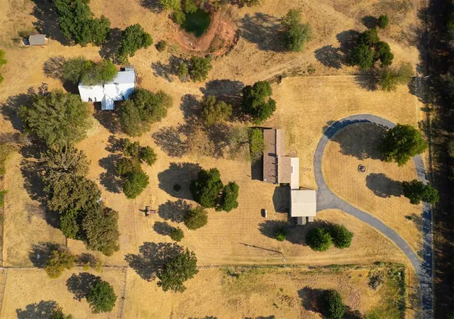 Photo 3 of Single family home for sale at 7525 Alameda Dr, Norman, OK 73026 | MLS# 1246834 | Listing updated on 2026-09-02