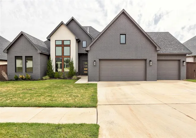 Photo 1 of Sale Pending at 10612 Blue Creek Dr, Yukon, OK 73099 | MLS# 1246838 | Listing updated on 2026-09-02