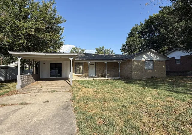 Photo 1 of Single family home for sale at 1414 Mitacek Ave, Prague, OK 74864 | MLS# 1246839 | Listing updated on 2026-09-02