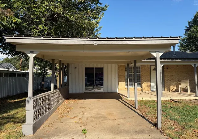 Photo 2 of Single family home for sale at 1414 Mitacek Ave, Prague, OK 74864 | MLS# 1246839 | Listing updated on 2026-09-02