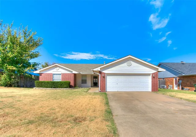 Photo 2 of Sale Pending at 417 Blue Spruce Dr, Oklahoma City, OK 73130 | MLS# 1246844 | Listing updated on 2026-09-05