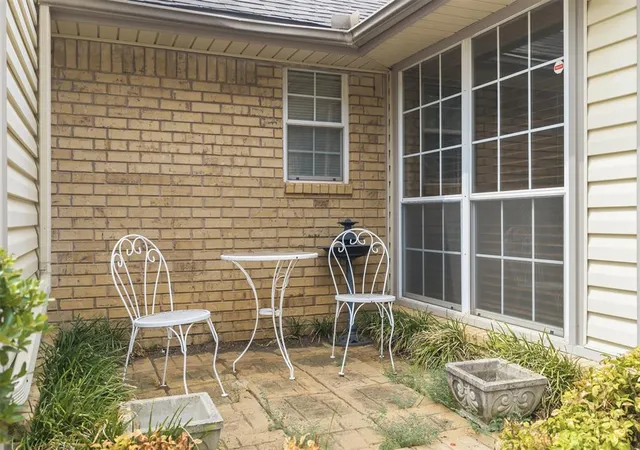 3rd image of 2202 Lakewood Dr, Chickasha, OK 73018 | MLS# 1246855