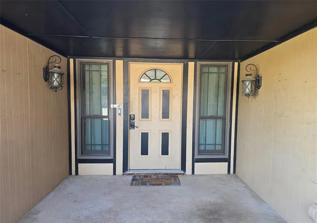 Photo 3 of Single family home for sale at 2517 W Olympic Dr, Yukon, OK 73099 | MLS# 1246866 | Listing updated on 2026-09-23