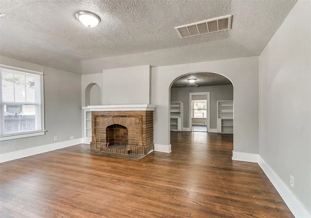 Photo 2 of Single family home for sale at 1527 Nw 43rd St, Oklahoma City, OK 73118 | MLS# 1246867 | Listing updated on 2026-08-30