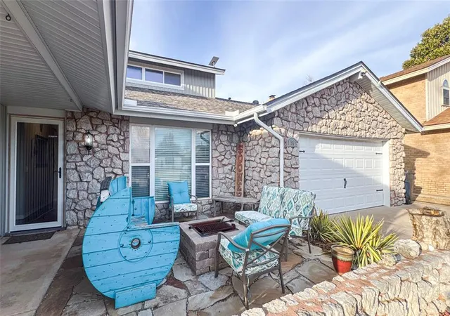Photo 3 of Single family home for sale at 11501 Carriage Dr, Yukon, OK 73099 | MLS# 1246871 | Listing updated on 2026-09-01