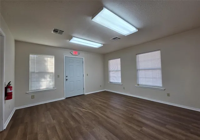 Photo 3 of Single family home for sale at 214 N Oklahoma Ave, Shawnee, OK 74801 | MLS# 1246872 | Listing updated on 2026-09-04