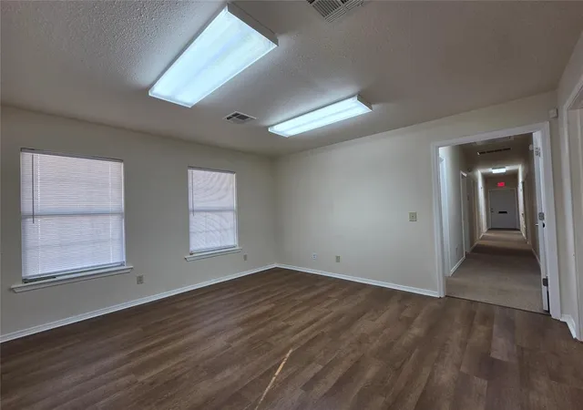 Photo 4 of Single family home for sale at 214 N Oklahoma Ave, Shawnee, OK 74801 | MLS# 1246872 | Listing updated on 2026-09-04