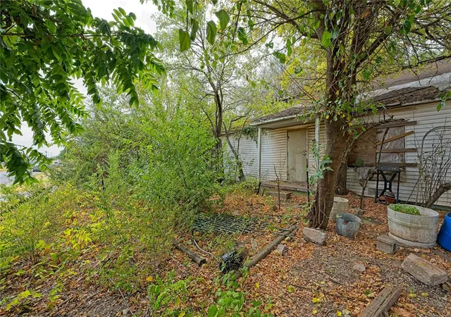 Photo 3 of Single family home for sale at 1300 Se 38Th St, Oklahoma City, OK 73129 | MLS# 1246874 | Listing updated on 2026-08-30