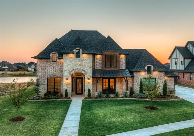 Photo 1 of Mansion for sale at 2517 Ridge Ests Dr, Yukon, OK 73099 | MLS# 1246884 | Listing updated on 2026-09-16