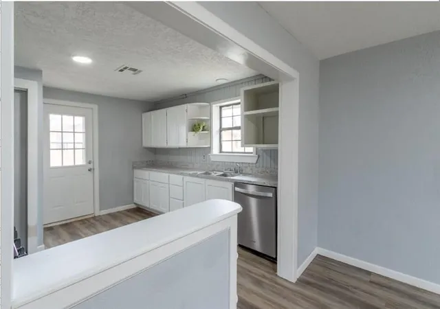 Photo 3 of Single family home for sale at 403 W Truman Pl, Purcell, OK 73080 | MLS# 1246885 | Listing updated on 2026-10-15