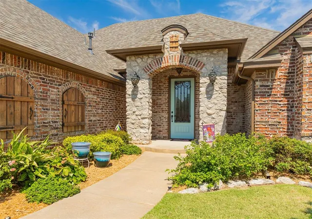Photo 3 of Sale Pending at 13309 Nw 3Rd St, Yukon, OK 73099 | MLS# 1246886 | Listing updated on 2026-09-03