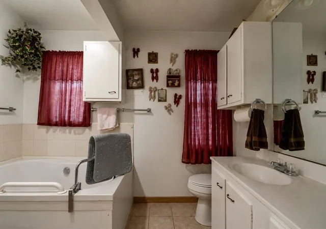 Photo 13 of Single family home for sale at 4009 Nw 27th St, Oklahoma City, OK 73107 | MLS# 1246887 | Listing updated on 2026-08-31