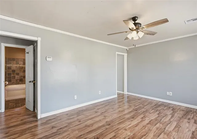 Photo 3 of Sale Pending at 548 E Ercoupe Dr, Midwest City, OK 73110 | MLS# 1246894 | Listing updated on 2026-09-01
