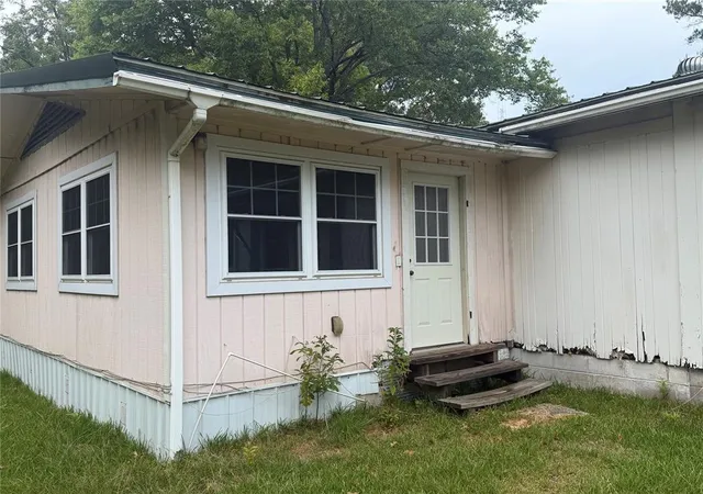 Photo 4 of Single family home for sale at 1822 N Us Hwy 259 Hwy, Broken Bow, OK 74728 | MLS# 1246898 | Listing updated on 2026-08-31