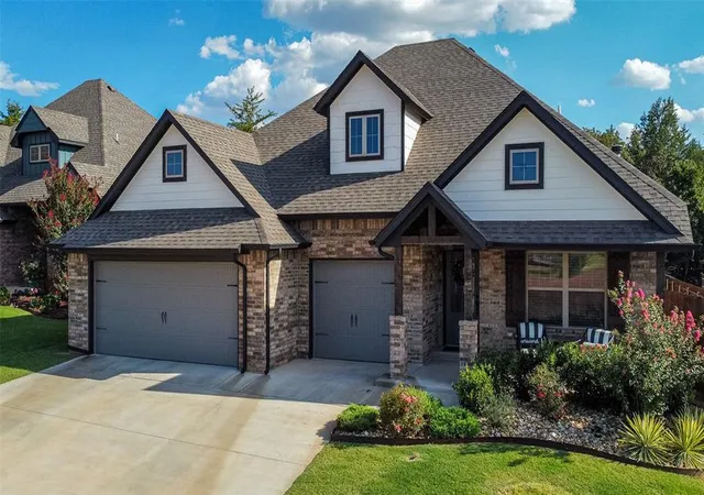 Photo 1 of Single family home for sale at 8124 Poplar Dr, Edmond, OK 73034 | MLS# 1246907 | Listing updated on 2026-10-17