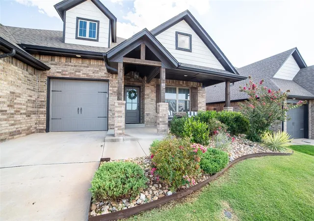 Photo 2 of Single family home for sale at 8124 Poplar Dr, Edmond, OK 73034 | MLS# 1246907 | Listing updated on 2026-10-17