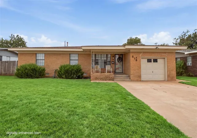 Photo 1 of Single family home for sale at 616 W Martha St, Altus, OK 73521 | MLS# 1246925 | Listing updated on 2026-09-04