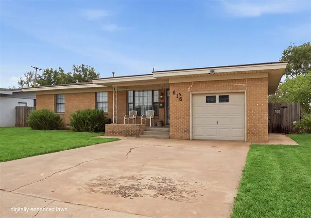 Photo 3 of Single family home for sale at 616 W Martha St, Altus, OK 73521 | MLS# 1246925 | Listing updated on 2026-09-04