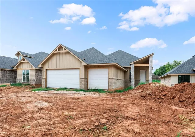 Photo 2 of Single family home for sale at 16329 Whistle Crk Blvd, Edmond, OK 73013 | MLS# 1246937 | Listing updated on 2026-09-06
