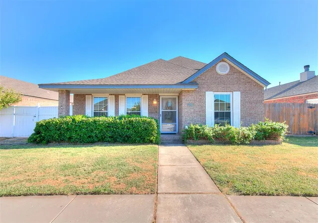 Photo 1 of Single family home for sale at 1100 Sw 23rd St, Moore, OK 73170 | MLS# 1246950 | Listing updated on 2026-09-01