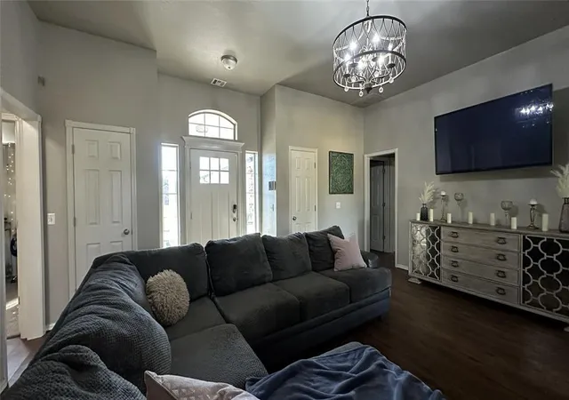 Photo 3 of Single family home for sale at 2100 Kenneth Ln, Choctaw, OK 73020 | MLS# 1246967 | Listing updated on 2026-09-02