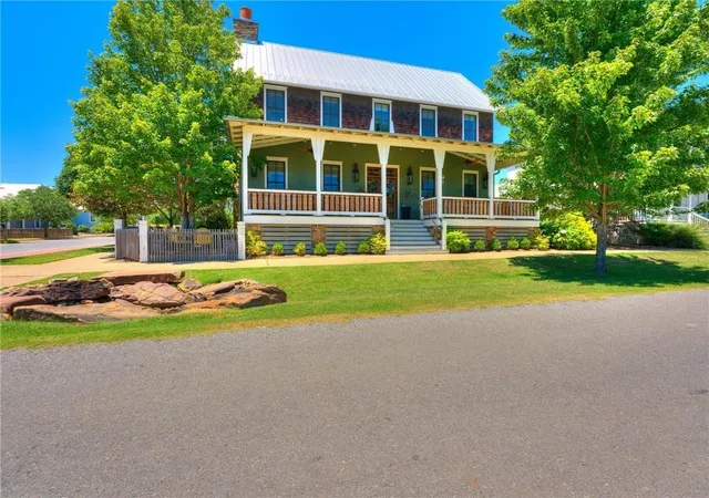 Photo 2 of Single family home for sale at 31 Boulevard, Carlton Landing, OK 74432 | MLS# 1246969 | Listing updated on 2026-09-02