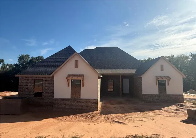Single family home for sale at 14100 Magnolia Ln, Jones, OK 73049 | MLS# 1246979