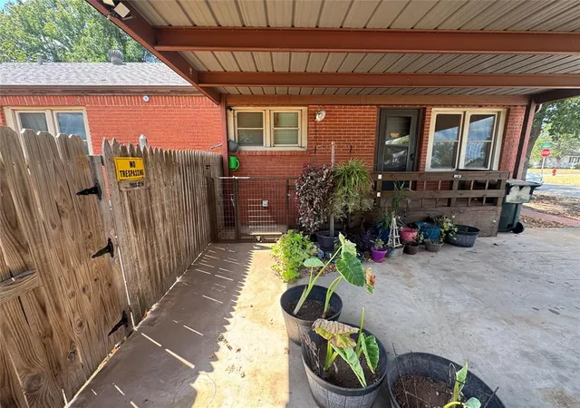 Photo 3 of Single family home for sale at 2501 S 18th Street, Chickasha, OK 73018 | MLS# 1247000 | Listing updated on 2026-09-03