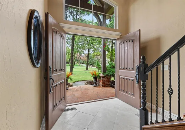 Photo 4 of Single family home for sale at 216 N Oaks Rd, Harrah, OK 73045 | MLS# 1247003 | Listing updated on 2026-10-07