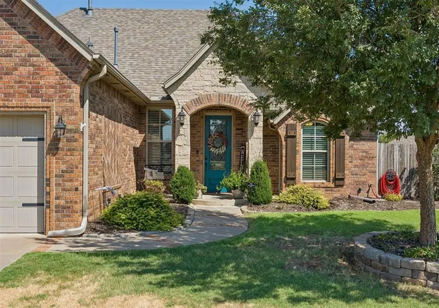 Photo 2 of Single family home for sale at 10809 Sw 20th Street, Yukon, OK 73099 | MLS# 1247011 | Listing updated on 2026-09-17
