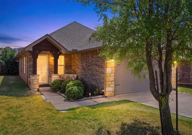 Photo 1 of Single family home for sale at 2404 Golden Ln, Edmond, OK 73012 | MLS# 1247020 | Listing updated on 2026-09-01