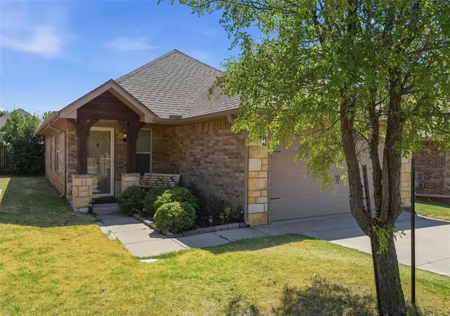 Photo 2 of Single family home for sale at 2404 Golden Ln, Edmond, OK 73012 | MLS# 1247020 | Listing updated on 2026-09-01