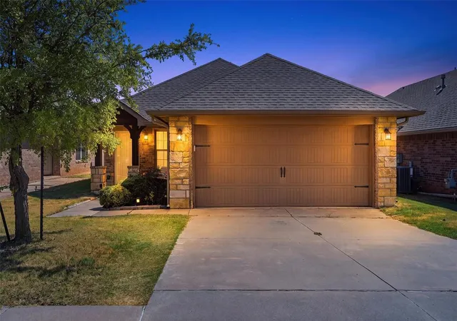 Photo 3 of Single family home for sale at 2404 Golden Ln, Edmond, OK 73012 | MLS# 1247020 | Listing updated on 2026-09-01