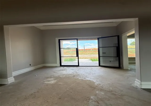 Photo 2 of Mansion for sale at 9316 Somerville Rd, Arcadia, OK 73007 | MLS# 1247022 | Listing updated on 2026-09-03