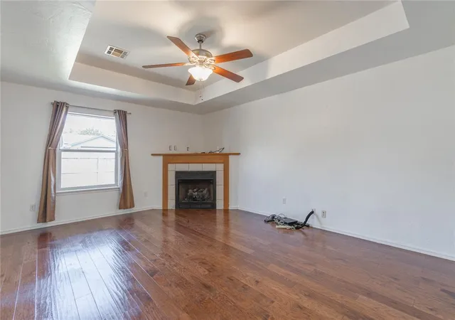Photo 2 of Single family home for sale at 333 Ne 9th Place, Newcastle, OK 73065 | MLS# 1247032 | Listing updated on 2026-10-08