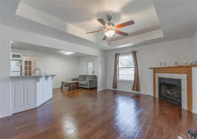 Photo 3 of Single family home for sale at 333 Ne 9th Place, Newcastle, OK 73065 | MLS# 1247032 | Listing updated on 2026-10-08