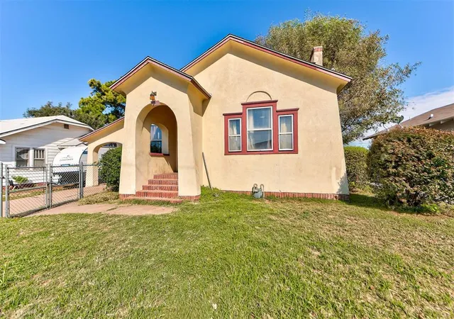 Photo 1 of Single family home for sale at 1106 Sunset Dr, El Reno, OK 73036 | MLS# 1247041 | Listing updated on 2026-10-23