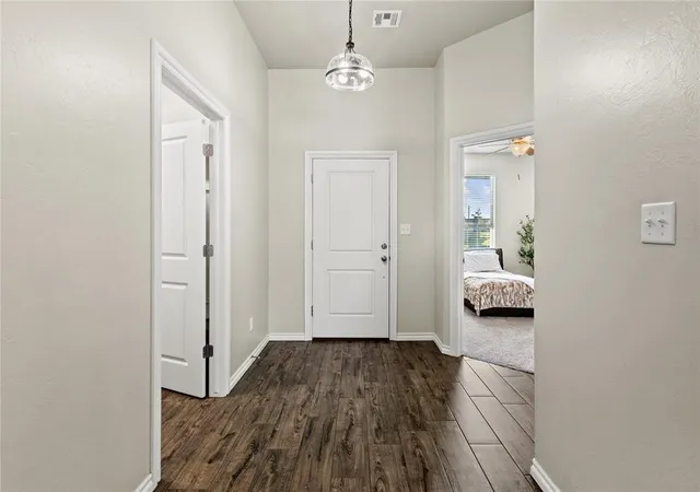 Photo 4 of Single family home for sale at 2812 Landrun, Weatherford, OK 73096 | MLS# 1247045 | Listing updated on 2026-09-30