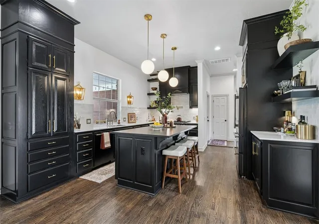 Photo 1 of Single family home for sale at 23390 Hunters Trl, Edmond, OK 73025 | MLS# 1247059 | Listing updated on 2026-09-30