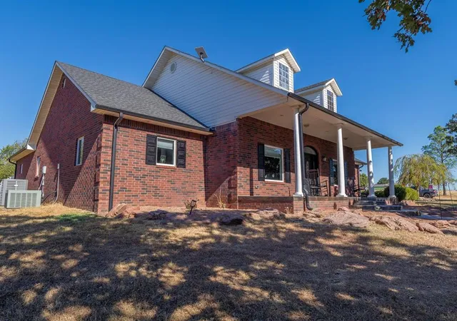 Photo 3 of Single family home for sale at 18812 Highway 76, Lindsay, OK 73052 | MLS# 1247074 | Listing updated on 2026-09-24