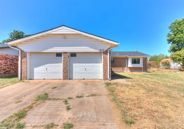 Photo 1 of Single family home for sale at 217 W Shadywood Dr, Oklahoma City, OK 73110 | MLS# 1247087 | Listing updated on 2026-09-14