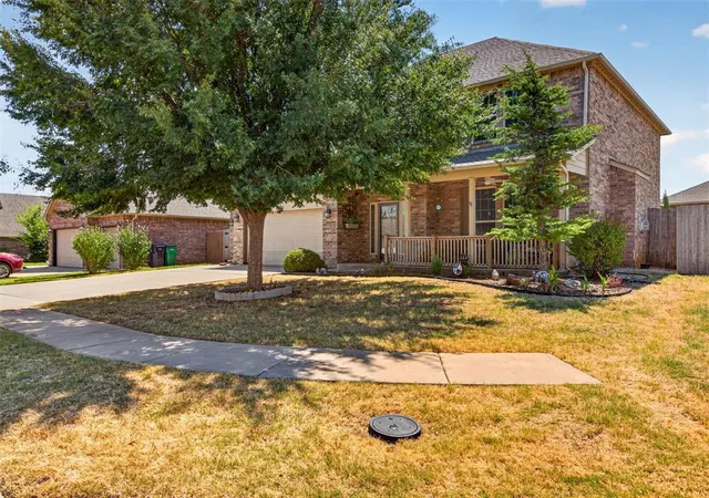 Photo 2 of Single family home for sale at 11320 Nw 101st Street, Yukon, OK 73099 | MLS# 1247095 | Listing updated on 2026-10-08