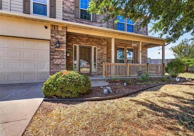 Photo 3 of Single family home for sale at 11320 Nw 101st Street, Yukon, OK 73099 | MLS# 1247095 | Listing updated on 2026-10-08