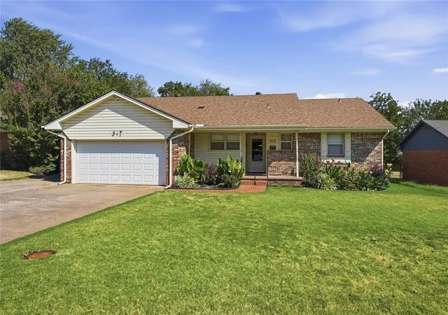 Photo 1 of Sale Pending at 317 Ridgecrest Rd, Edmond, OK 73013 | MLS# 1247099 | Listing updated on 2026-09-05