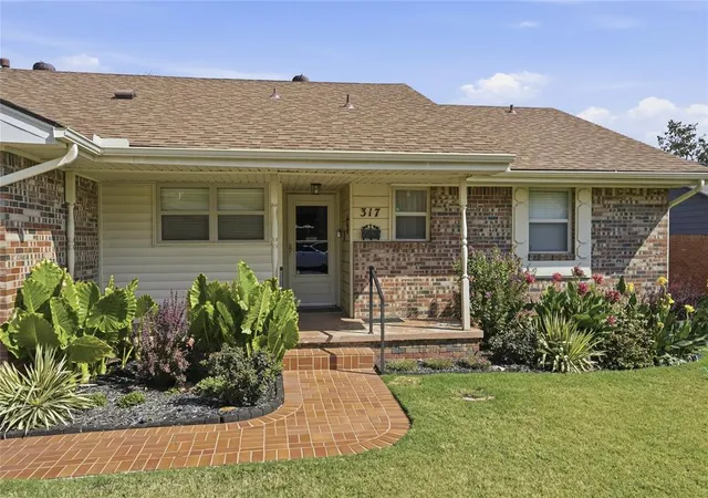 Photo 2 of Sale Pending at 317 Ridgecrest Rd, Edmond, OK 73013 | MLS# 1247099 | Listing updated on 2026-09-05