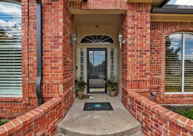 Photo 3 of Sale Pending at 1079 Chaparral Dr, Choctaw, OK 73020 | MLS# 1247105 | Listing updated on 2026-09-07