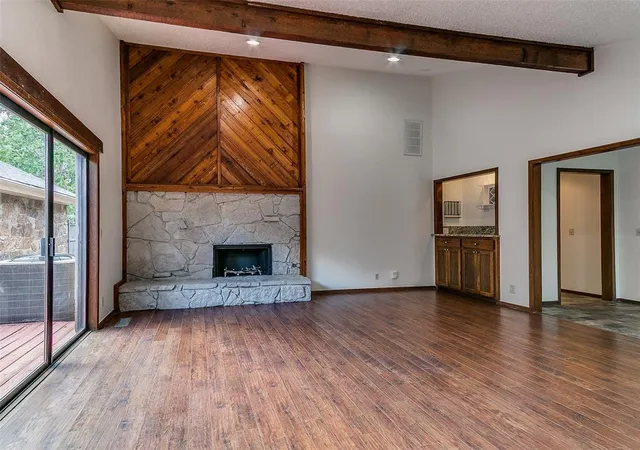 Photo 3 of Single family home for sale at 260 N Creekdale Dr, Norman, OK 73072 | MLS# 1247109 | Listing updated on 2026-09-02