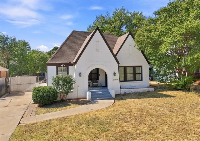 Photo 2 of Single family home for sale at 2104 Nw 26th Street, Oklahoma City, OK 73107 | MLS# 1247114 | Listing updated on 2026-09-04