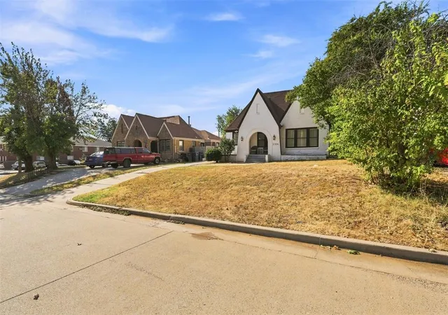 Photo 3 of Single family home for sale at 2104 NW 26th Street, Oklahoma City, OK 73107 | MLS# 1247114 | Listing updated on 2026-09-04