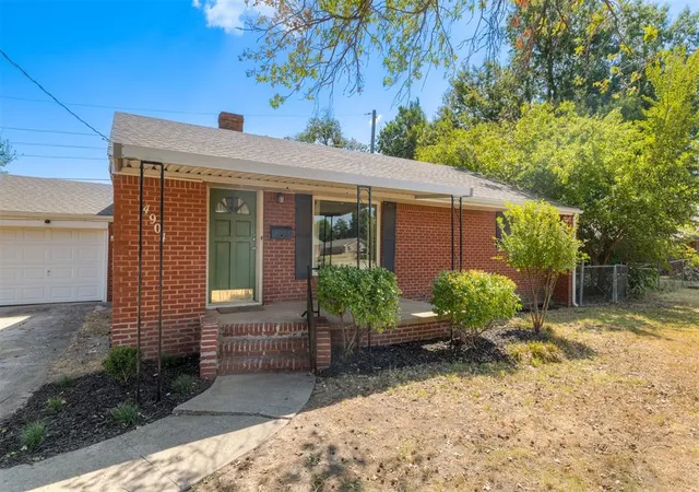 Photo 4 of Single family home for sale at 4904 N Warren Ave, Oklahoma City, OK 73112 | MLS# 1247126 | Listing updated on 2026-09-02